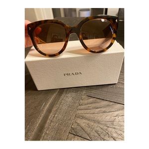 PRADA Milano SPR 17O FAL-6E1 sunglasses